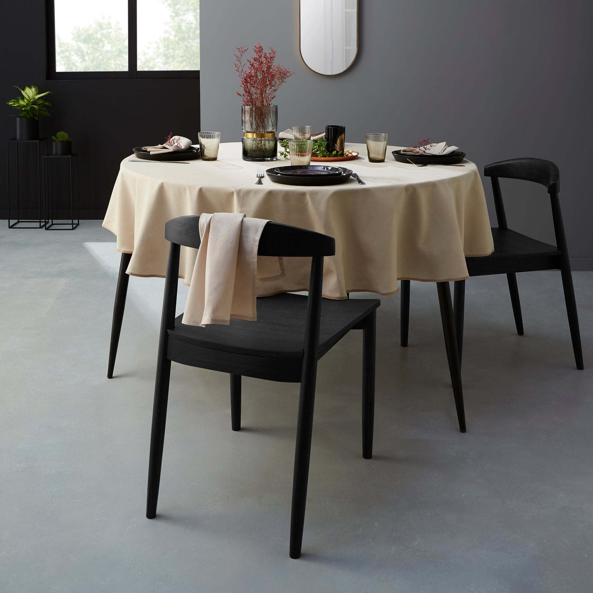 Cambrai Round Tablecloth