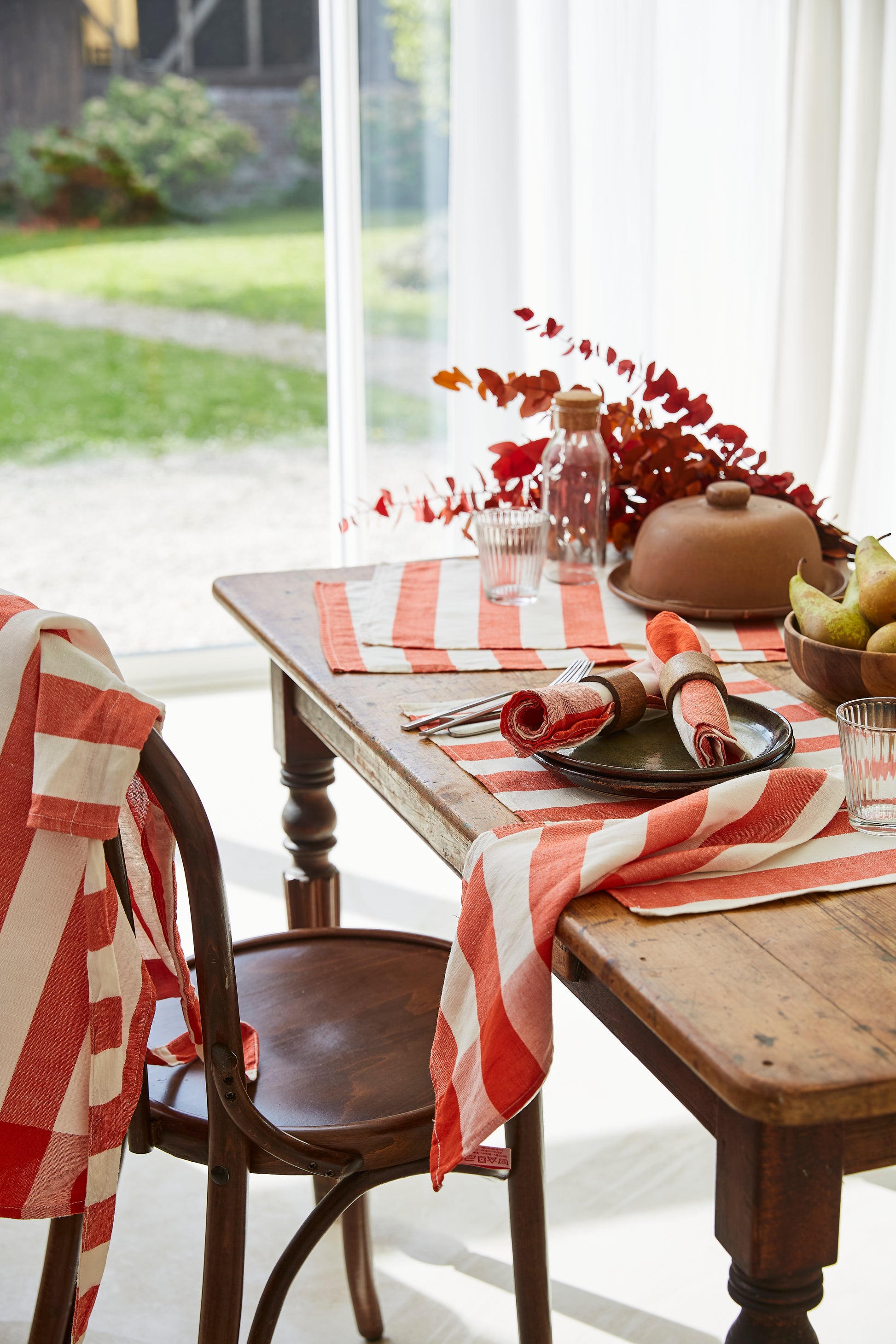 Malo Red Rectangular Placemat Sets