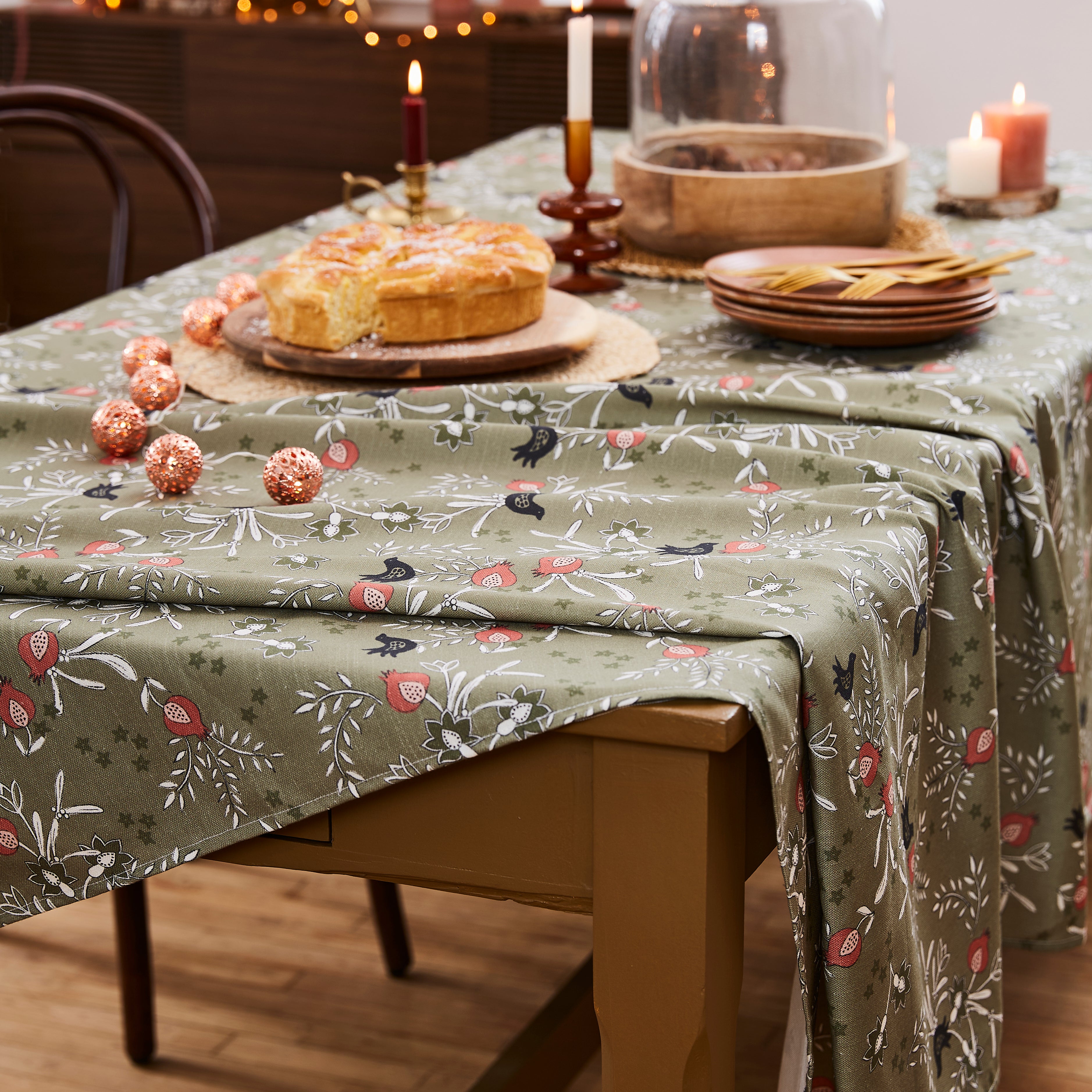 Grenades Rectangular Tablecloth